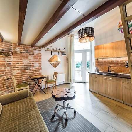 Studio Z Ogrodem Przy Starej Zajezdni Krakow Dış mekan fotoğraf