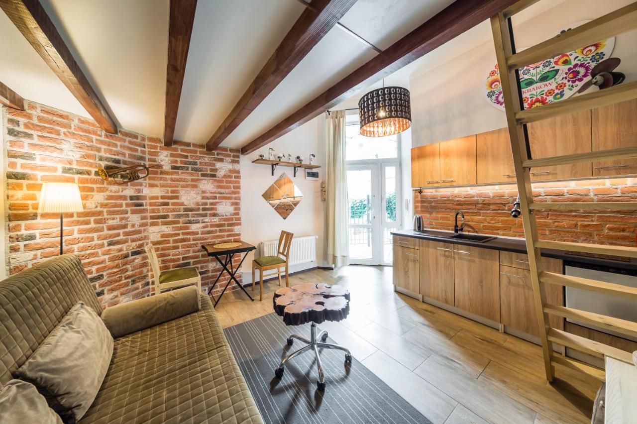 Studio Z Ogrodem Przy Starej Zajezdni Krakow Dış mekan fotoğraf