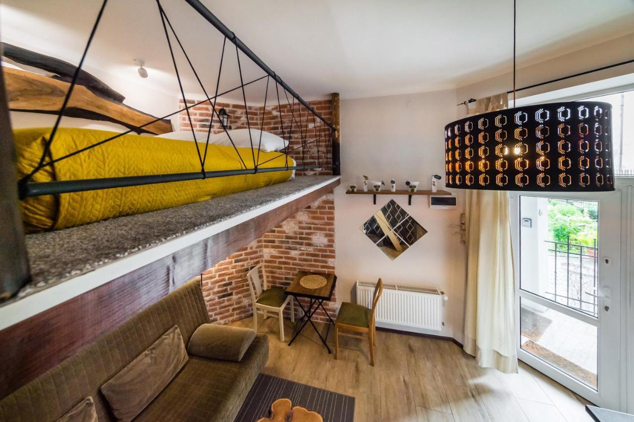Studio Z Ogrodem Przy Starej Zajezdni Krakow Dış mekan fotoğraf