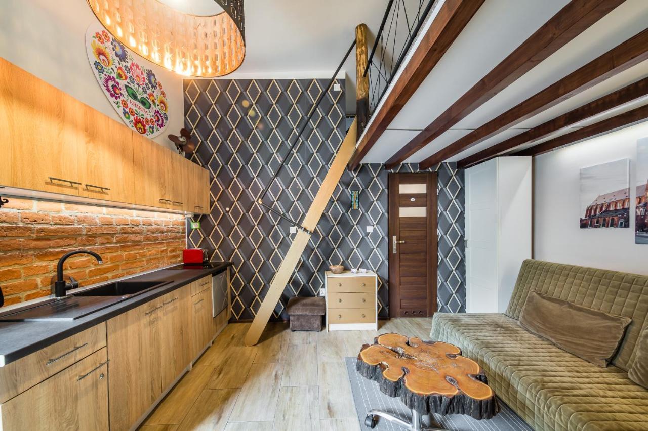 Studio Z Ogrodem Przy Starej Zajezdni Krakow Dış mekan fotoğraf