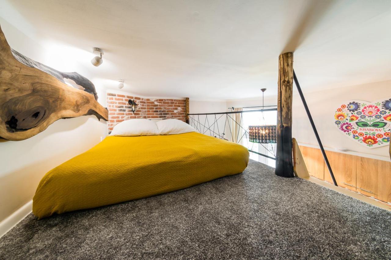 Studio Z Ogrodem Przy Starej Zajezdni Krakow Dış mekan fotoğraf