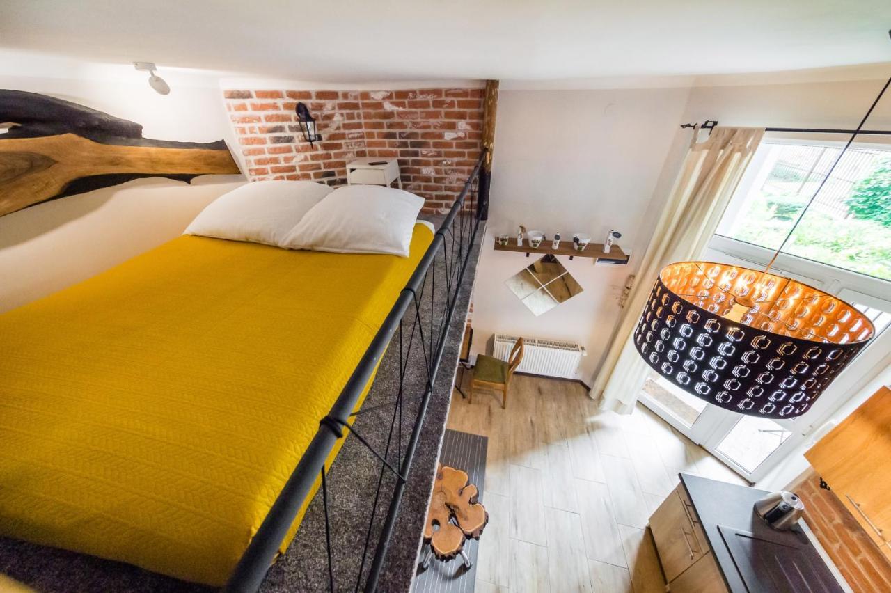 Studio Z Ogrodem Przy Starej Zajezdni Krakow Dış mekan fotoğraf