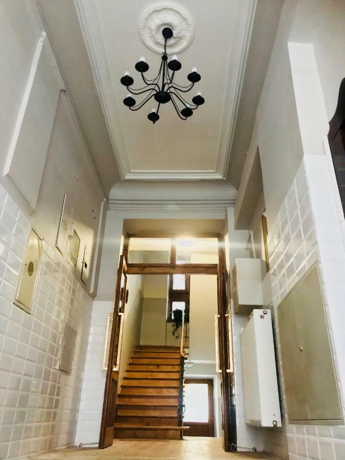 Studio Z Ogrodem Przy Starej Zajezdni Krakow Dış mekan fotoğraf